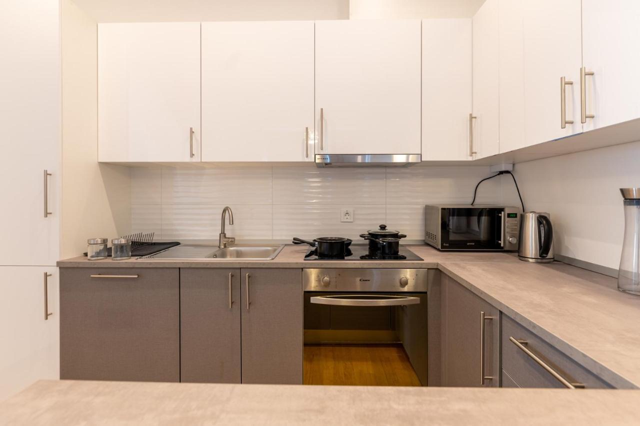 Apartments Adversarium โคปริฟนิซา ภายนอก รูปภาพ